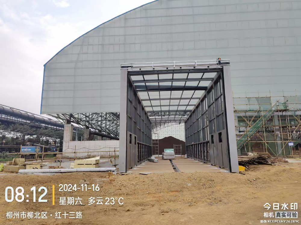 廣西柳州龍門(mén)式洗車(chē)機(jī)